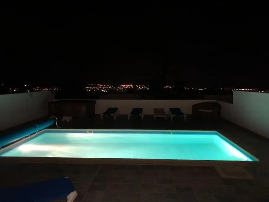 Stunning Views Private 5 Mins To Beach Town Shops Playa Blanca  0*, Playa Blanca (Lanzarote)