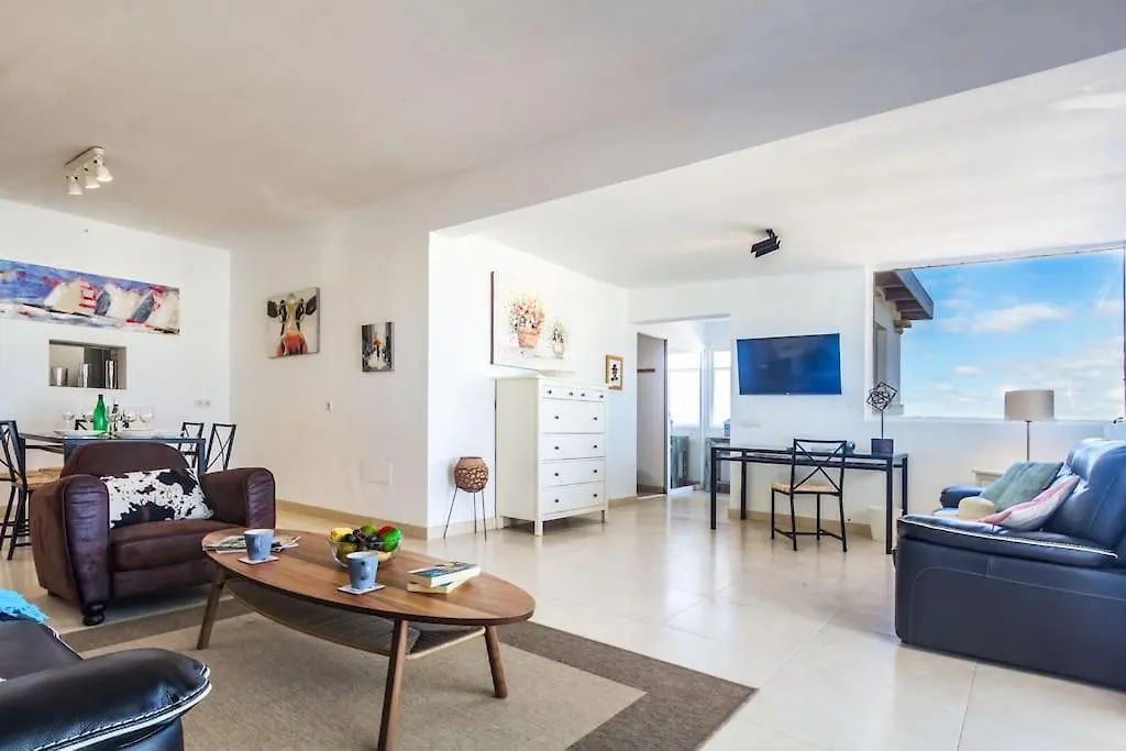 Stunning Views Private 5 Mins To Beach Town Shops Playa Blanca  Villa Playa Blanca (Lanzarote)